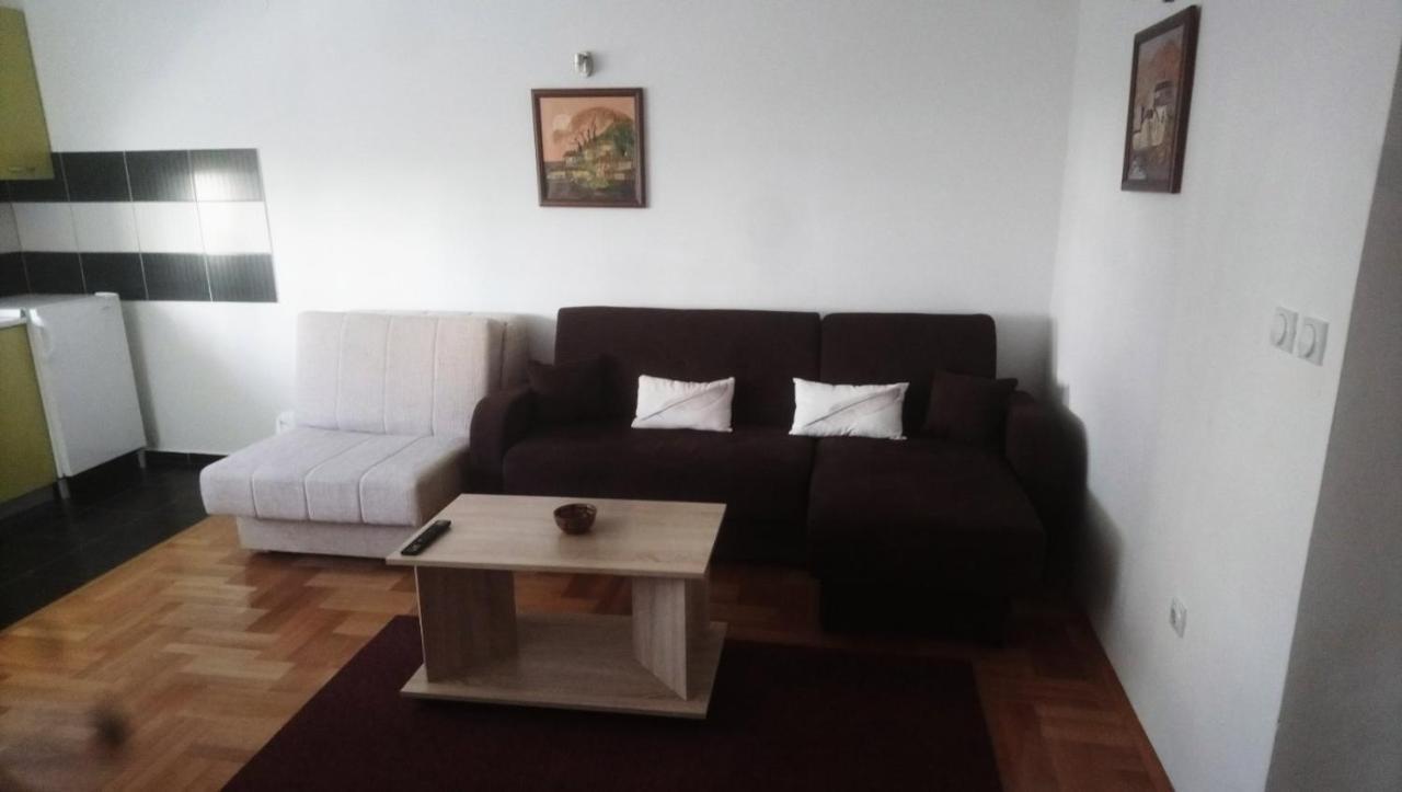 Apartman Πίροτ Εξωτερικό φωτογραφία